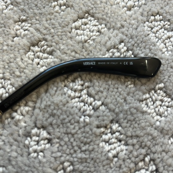 😎NIB Versace sunglasses - Picture 11 of 13